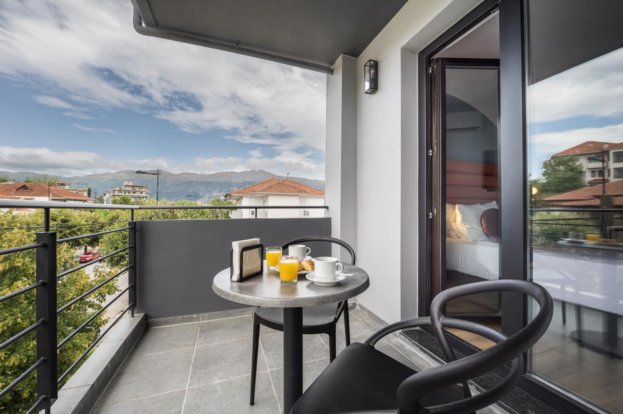 Centro Hotel Янина Экстерьер фото